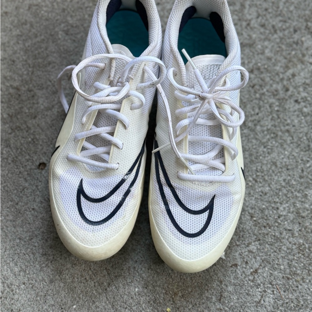 Nike White football cleats size 9.5